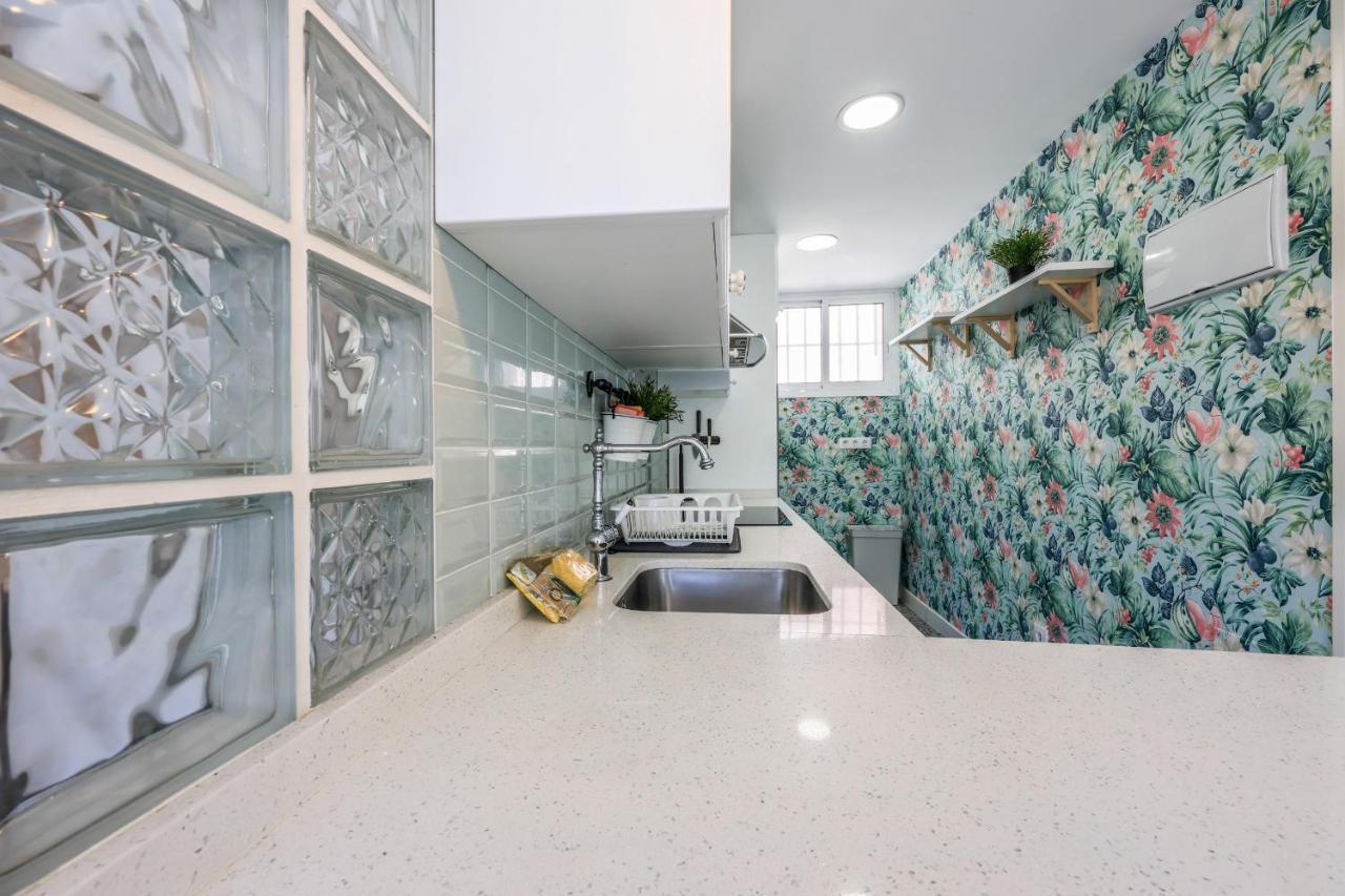 Apartamento Para 5 Personas Cerca De Ifema Y Aeropuerto Alquiler Temporal Madrid Exterior foto