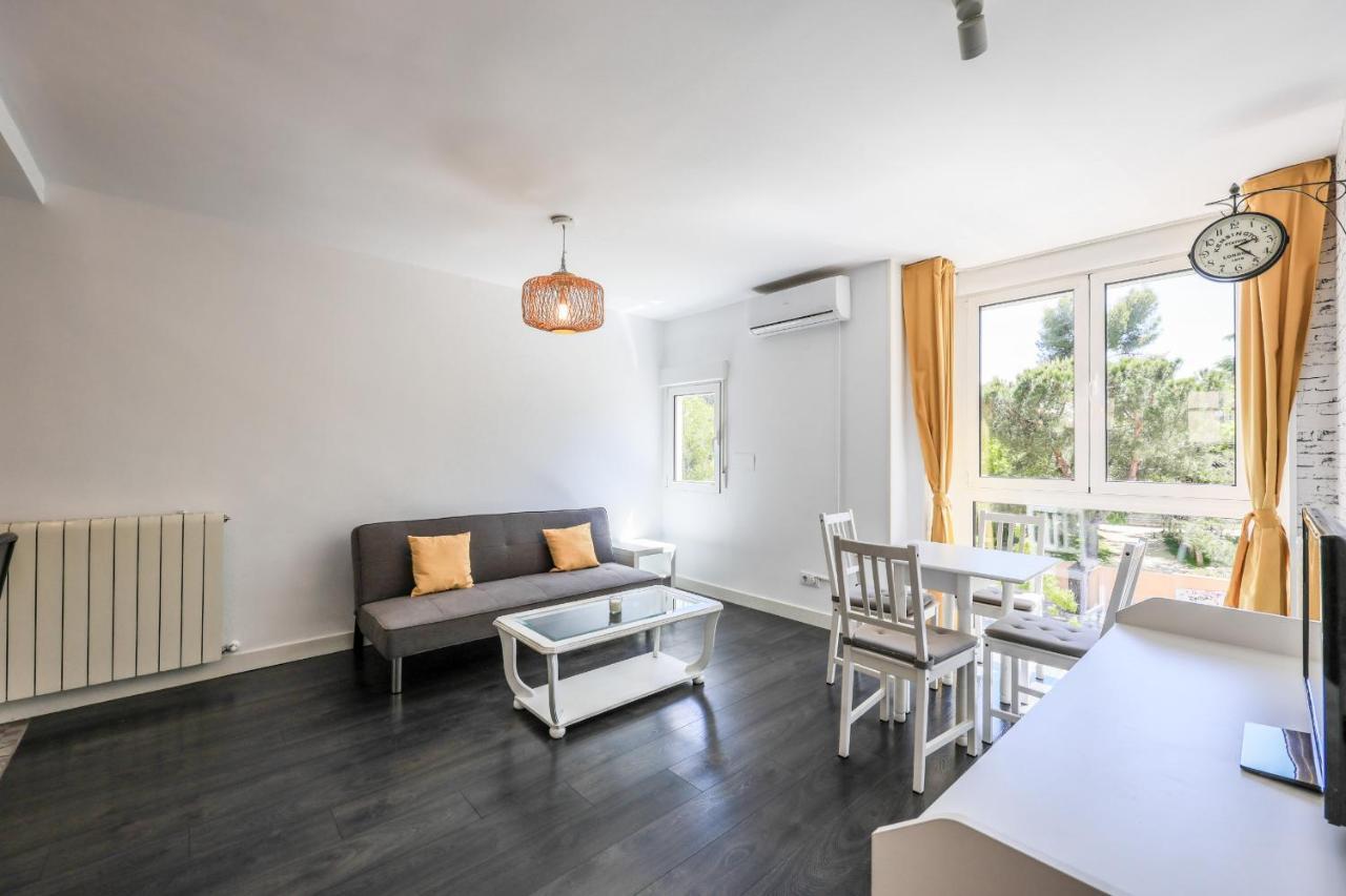 Apartamento Para 5 Personas Cerca De Ifema Y Aeropuerto Alquiler Temporal Madrid Exterior foto