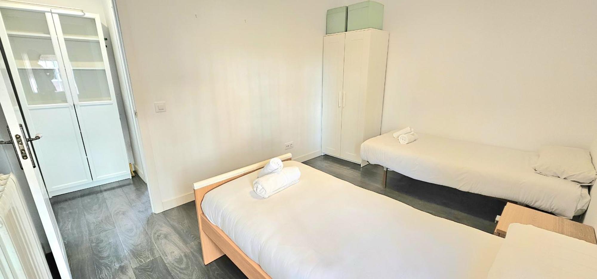 Apartamento Para 5 Personas Cerca De Ifema Y Aeropuerto Alquiler Temporal Madrid Exterior foto